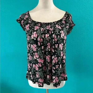 American eagle soft and sexy floral pink and black off the shoulder top